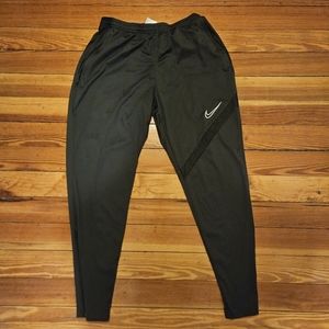 Men's L Nike Dri-Fit Joggers